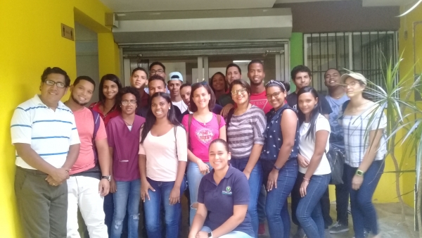 Estudiantes de veterinaria de la Universidad ISA visitan Centro Producción Animal del Idiaf