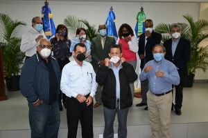 Idiaf y Coniaf se reunen con autoridades académicas de agronomía y veterinaria de la UASD