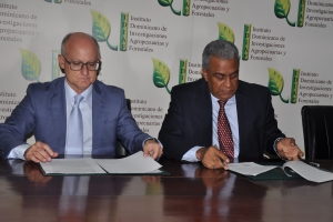 Idiaf establece convenio de colaboración con Universidad Miguel Hernández de España