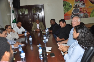 Idiaf presenta informe de misión experto acuícola